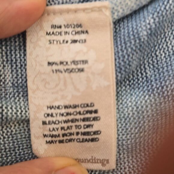 Soft surroundings floral small women’s top with cut out detail - Picture 5 of 6